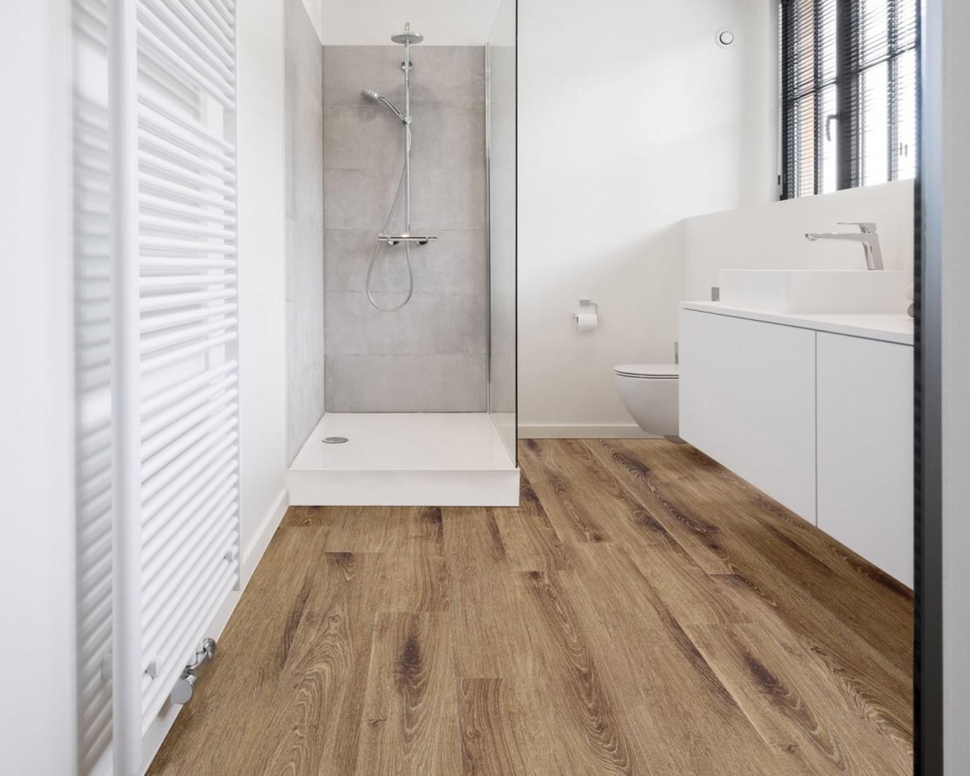 SPC Flooring in Bathrooms: A Waterproof Wonder for British Homes